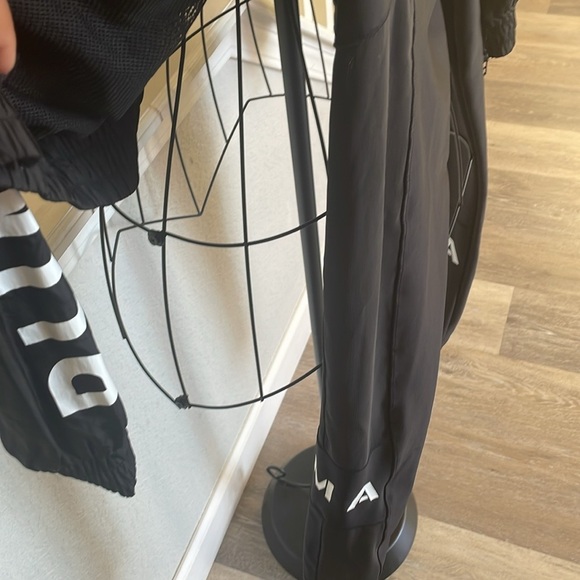 PUMA BlackWhite Jacket and Leggings - Picture 4 of 7